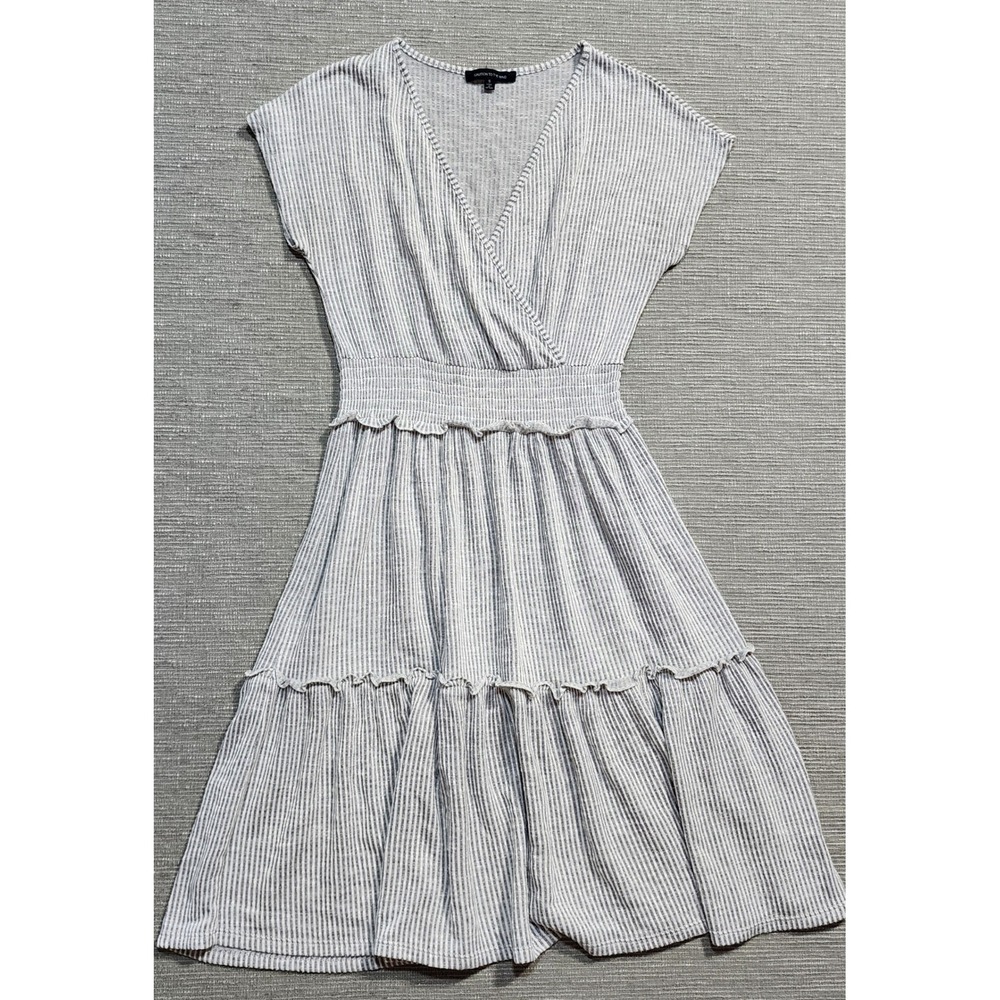 Caution to the Wind Gray White Striped Smocked Waist Tiered Knit Dress Small